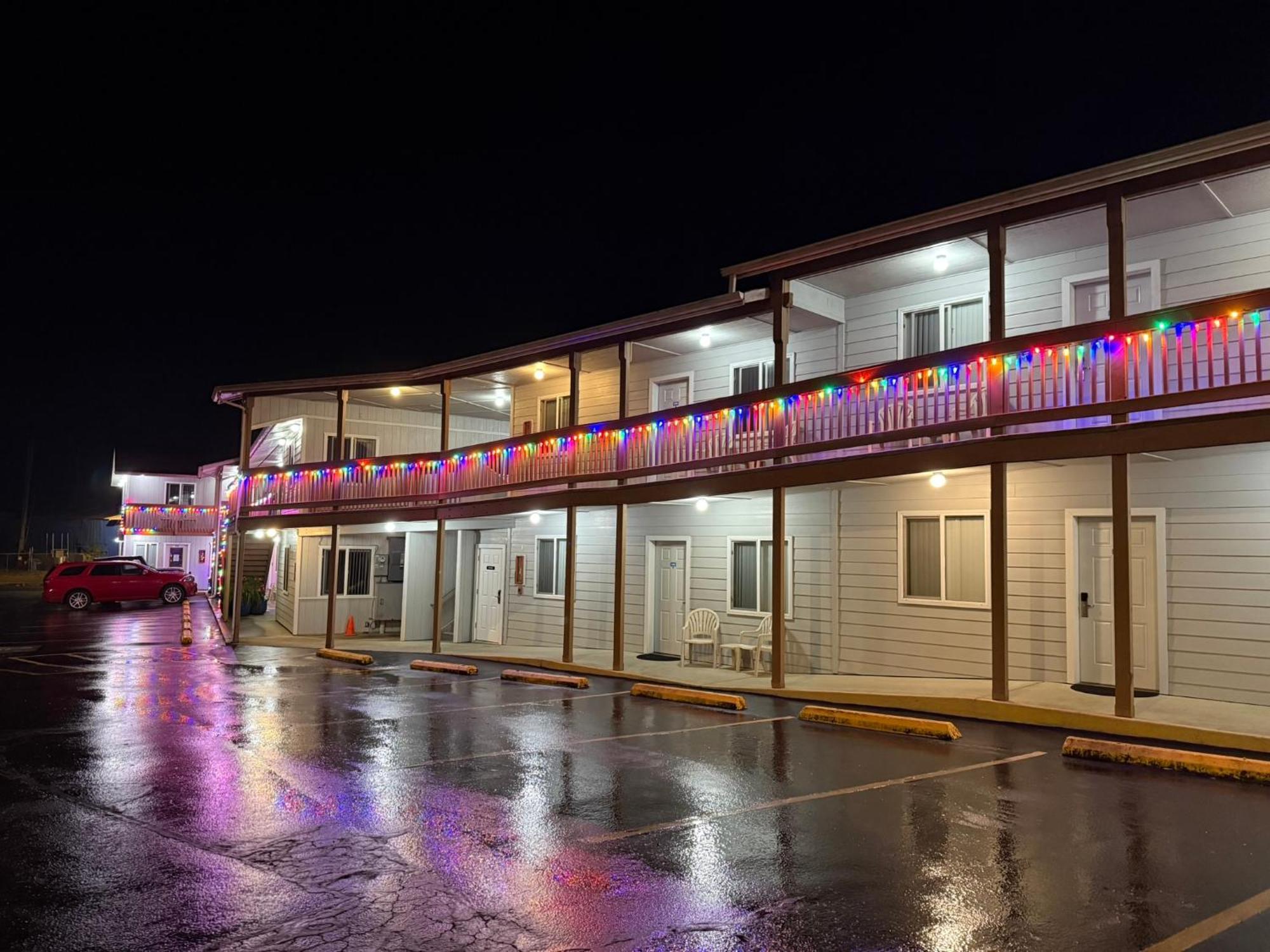 Ocean Suites Motel Brookings Eksteriør bilde